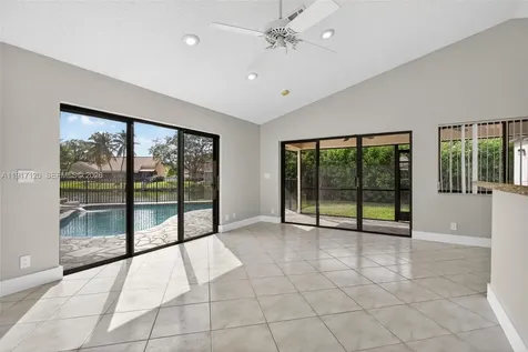 1875 NW 93rd Way Plantation FL 33322