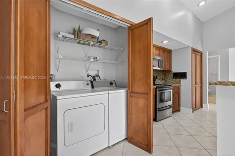 1875 NW 93rd Way Plantation FL 33322