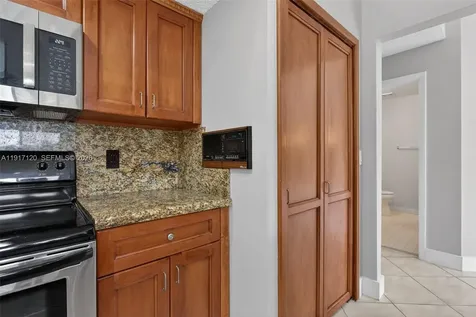 1875 NW 93rd Way Plantation FL 33322