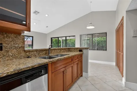1875 NW 93rd Way Plantation FL 33322