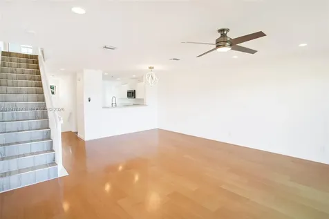 1998 NE 7th Street Deerfield Beach FL 33441