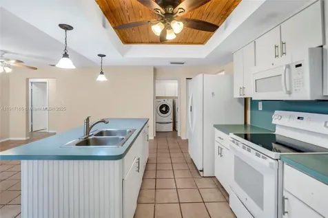 3800 NW 8th Street Delray Beach FL 33445