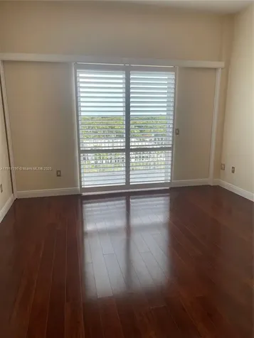 7280 SW 90th Street Miami FL 33156