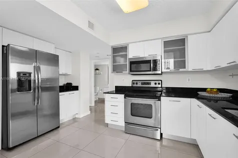 3300 NE 191st Street Aventura FL 33180