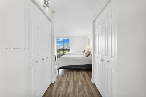 3300 NE 191st Street Aventura FL 33180