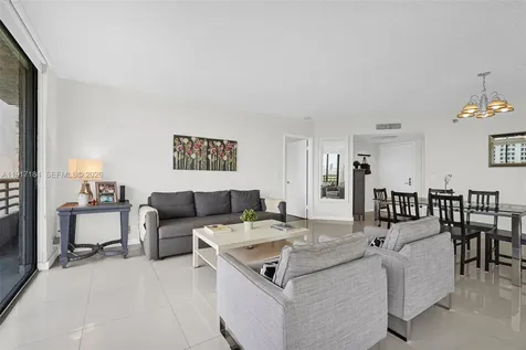 3300 NE 191st Street Aventura FL 33180