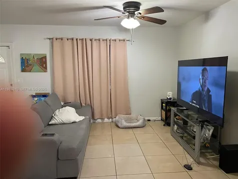 2200 SW 42nd Avenue Fort Lauderdale FL 33317