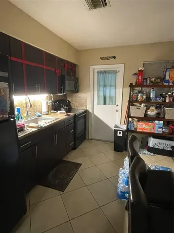 2200 SW 42nd Avenue Fort Lauderdale FL 33317