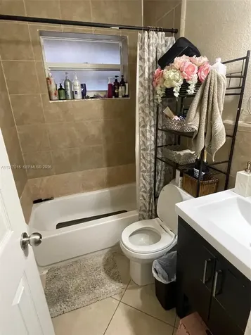 2200 SW 42nd Avenue Fort Lauderdale FL 33317