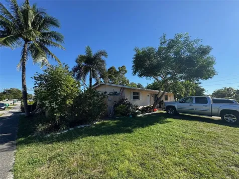 2200 SW 42nd Avenue Fort Lauderdale FL 33317