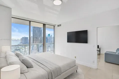 888 Biscayne Boulevard Miami FL 33132