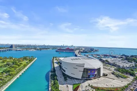 888 Biscayne Boulevard Miami FL 33132