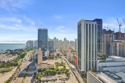 888 Biscayne Boulevard Miami FL 33132