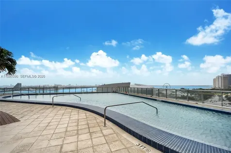 888 Biscayne Boulevard Miami FL 33132