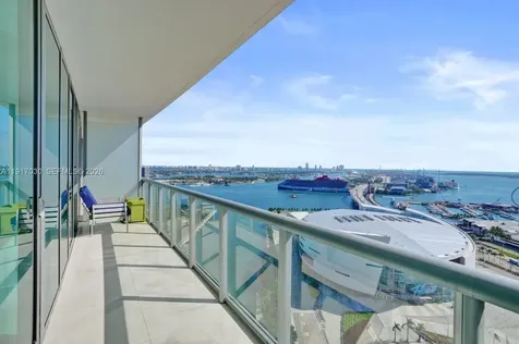 888 Biscayne Boulevard Miami FL 33132