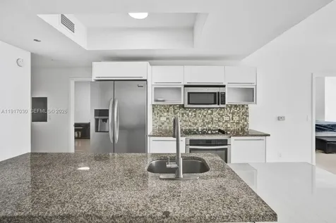 888 Biscayne Boulevard Miami FL 33132