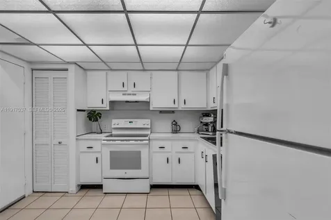 575 Crandon Boulevard Key Biscayne FL 33149