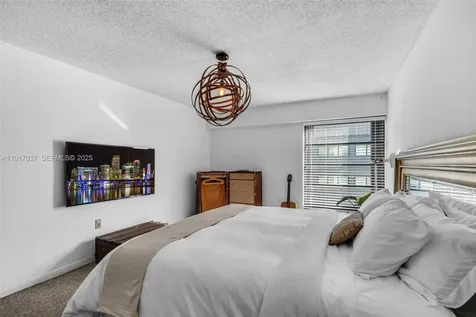 575 Crandon Boulevard Key Biscayne FL 33149