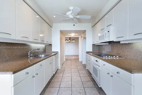 20281 E Country Club Drive Aventura FL 33180