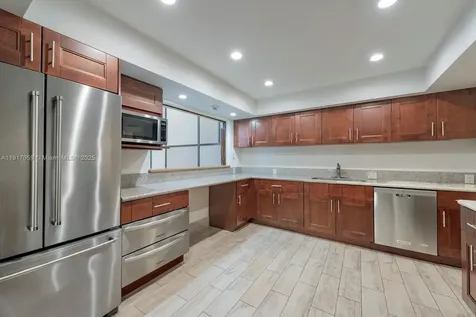 20281 E Country Club Drive Aventura FL 33180