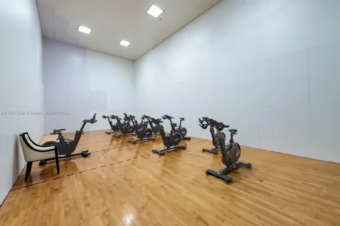 20281 E Country Club Drive Aventura FL 33180