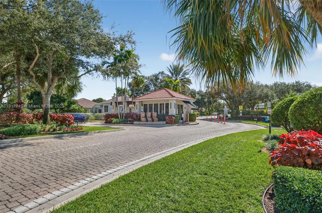 4123 W Lake Estates Drive Davie FL 33328