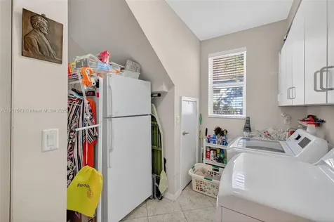 4123 W Lake Estates Drive Davie FL 33328
