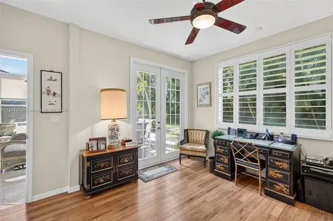 4123 W Lake Estates Drive Davie FL 33328