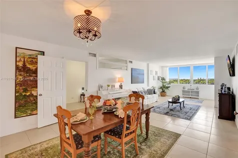 5005 Collins Avenue Miami Beach FL 33140