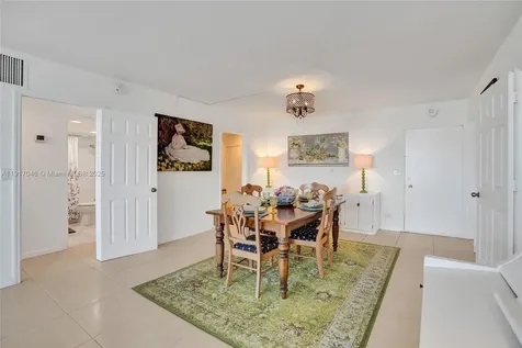 5005 Collins Avenue Miami Beach FL 33140