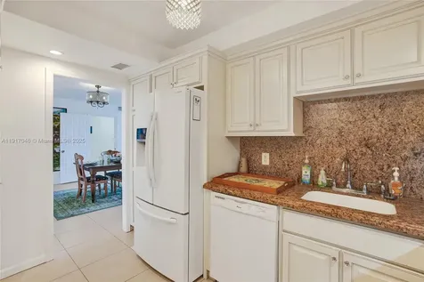 5005 Collins Avenue Miami Beach FL 33140