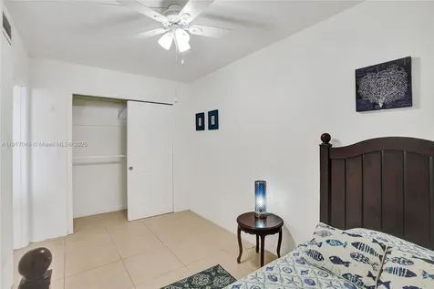 5005 Collins Avenue Miami Beach FL 33140