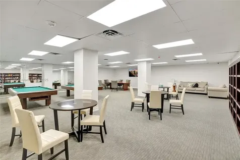 5005 Collins Avenue Miami Beach FL 33140