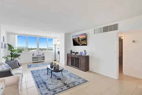 5005 Collins Avenue Miami Beach FL 33140