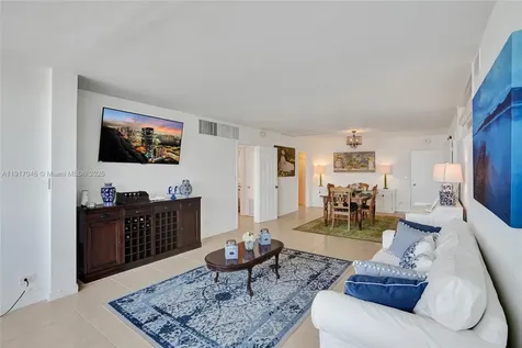 5005 Collins Avenue Miami Beach FL 33140