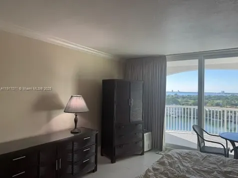 5401 Collins Avenue Miami Beach FL 33140