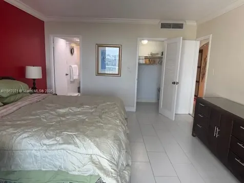 5401 Collins Avenue Miami Beach FL 33140
