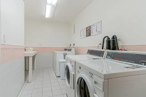 5401 Collins Avenue Miami Beach FL 33140