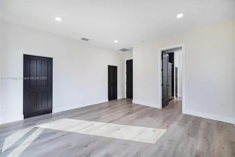 535 NW 52nd Street Miami FL 33127