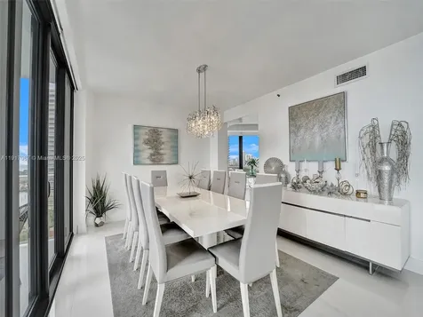 20281 E Country Club Drive Aventura FL 33180