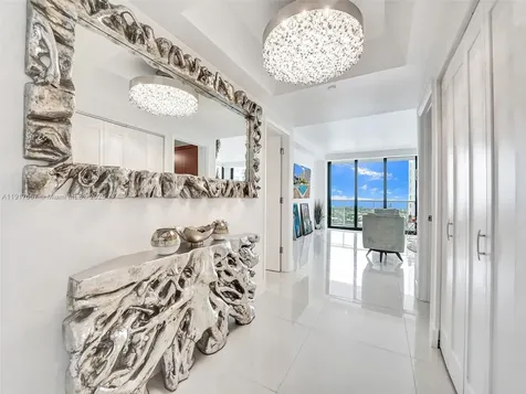 20281 E Country Club Drive Aventura FL 33180