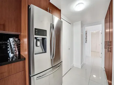 20281 E Country Club Drive Aventura FL 33180