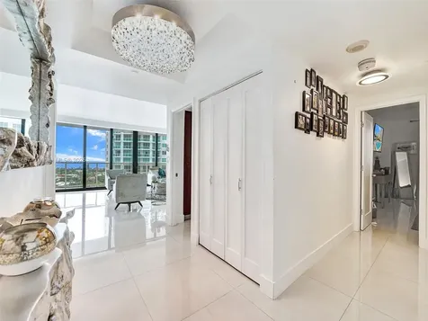 20281 E Country Club Drive Aventura FL 33180
