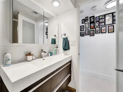 20281 E Country Club Drive Aventura FL 33180