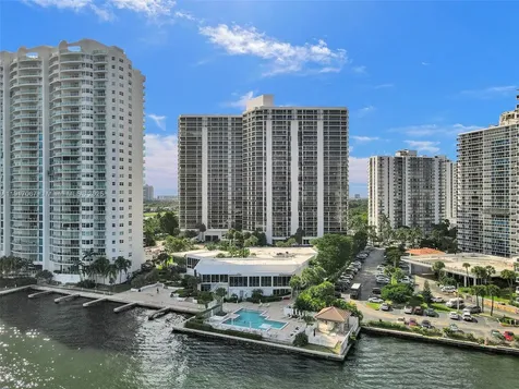 20281 E Country Club Drive Aventura FL 33180