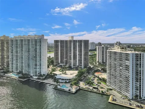 20281 E Country Club Drive Aventura FL 33180
