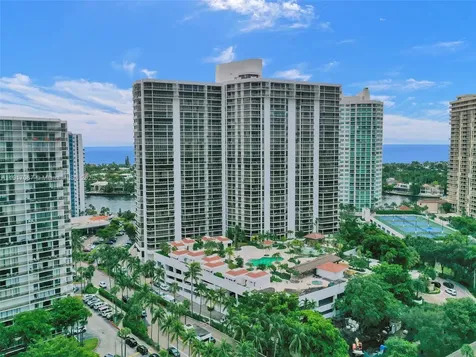 20281 E Country Club Drive Aventura FL 33180