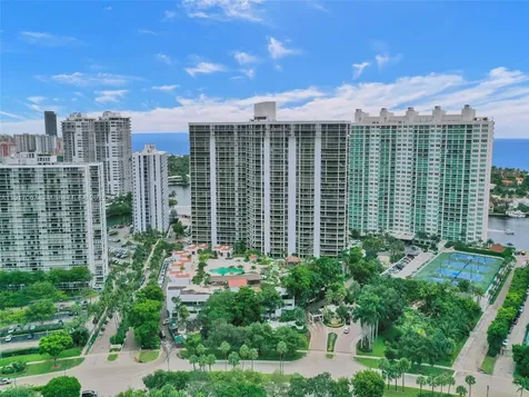 20281 E Country Club Drive Aventura FL 33180