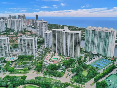 20281 E Country Club Drive Aventura FL 33180