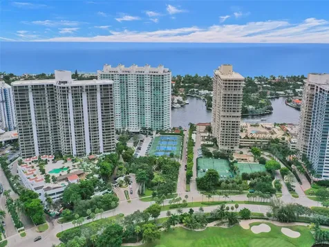 20281 E Country Club Drive Aventura FL 33180